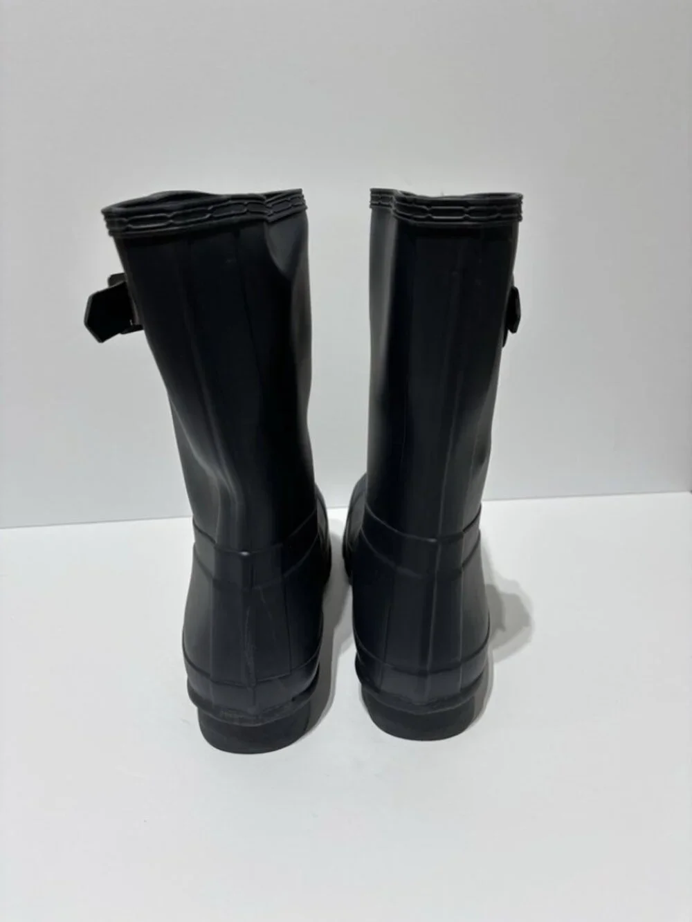 Hunter Men’s Original Short Waterproof Rain Boots Navy, Size 12 M